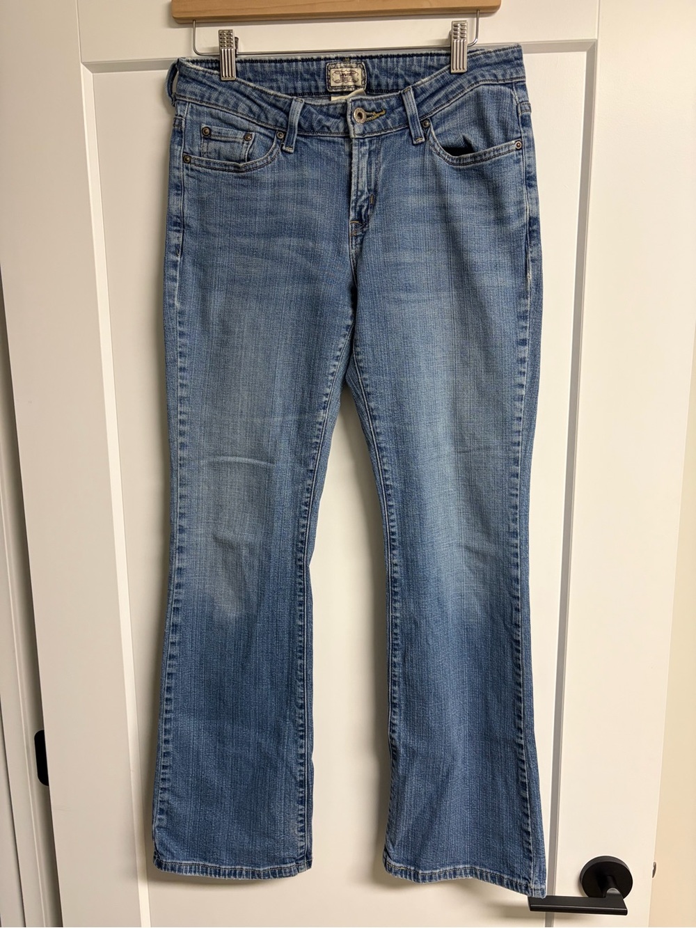 Levi’s 545 Low Boot Cut Jeans Y2K Low Rise Medium Wash Denim